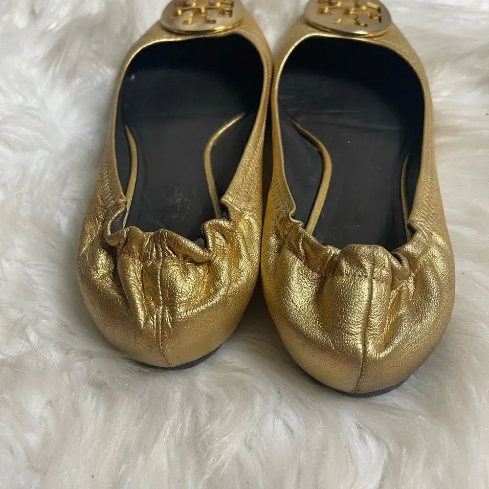 Tory Burch leather Gold slip on  flats round toe gold tone logo accent SZ9M